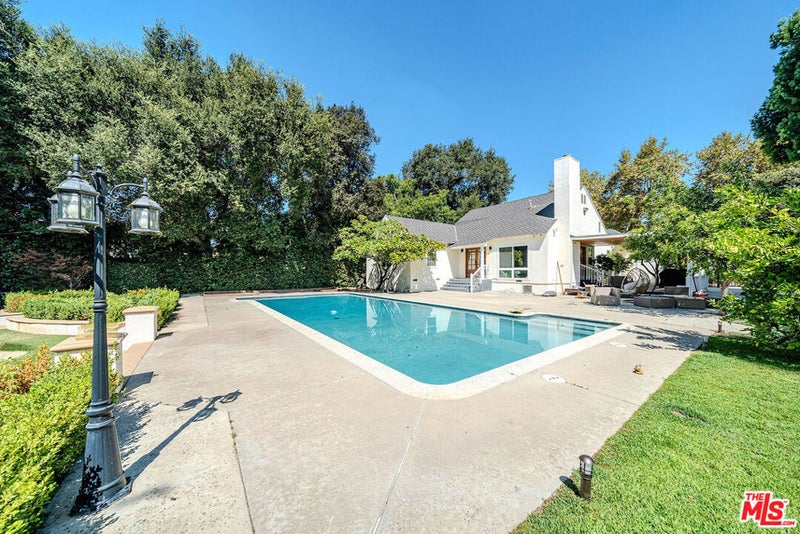 2996 San Pasqual Street