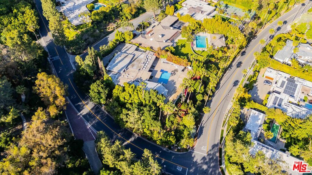 Properties 4 430 Robert Lane