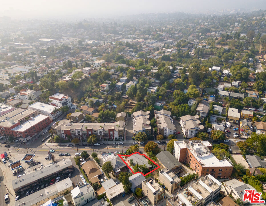 1632 Echo Park Avenue