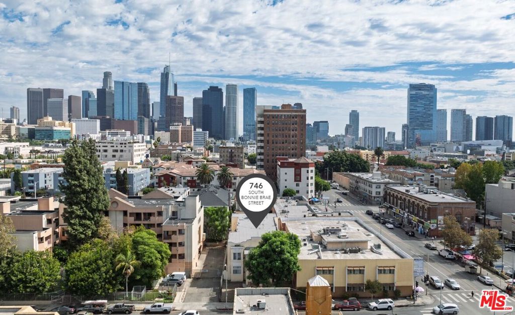 746 S Bonnie Brae Street