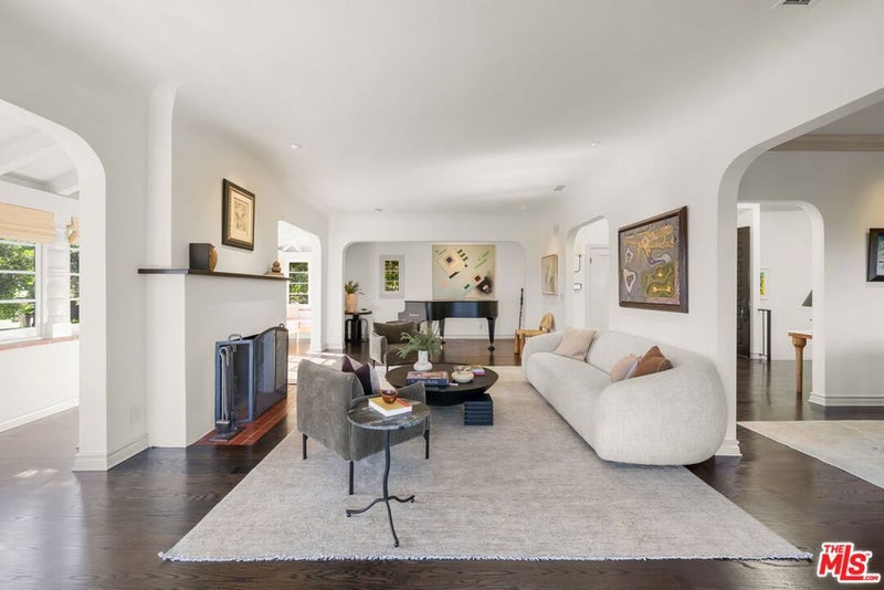 4778 Bonvue Avenue