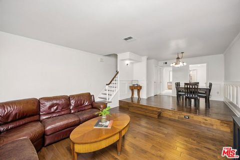 10229 Variel Avenue 2 Chatsworth CA 91311