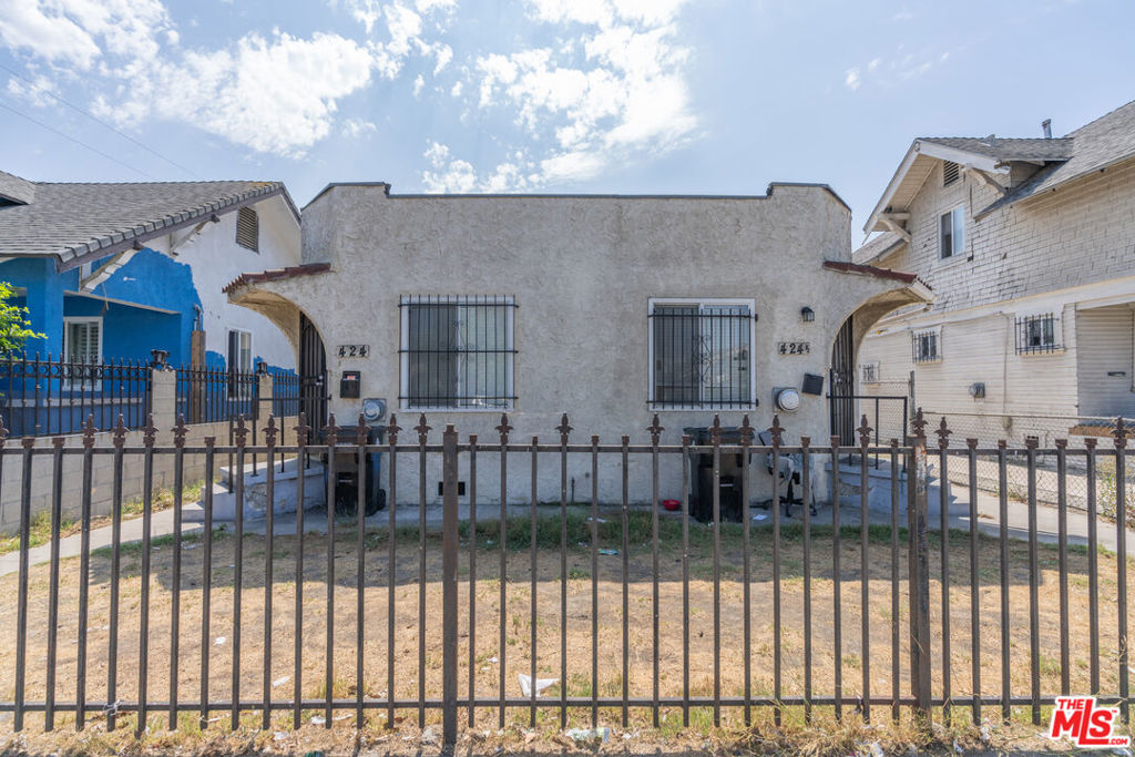 424 W Gage Avenue