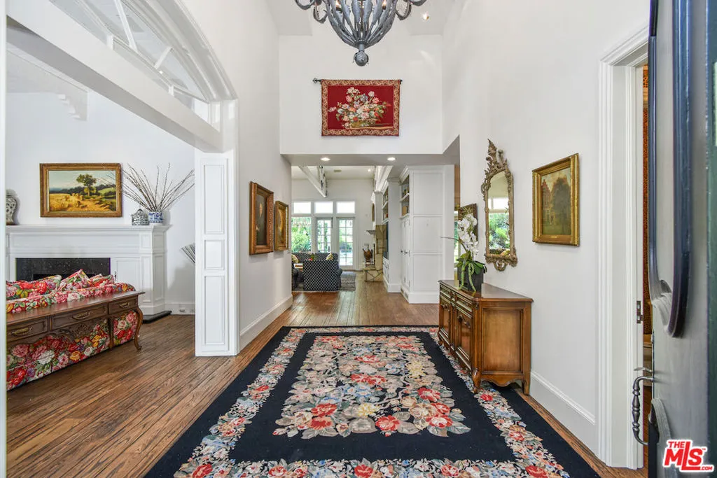 Encino, California 91436, United States, 5 Bedrooms Bedrooms, ,4 BathroomsBathrooms,Residential,Active,152458