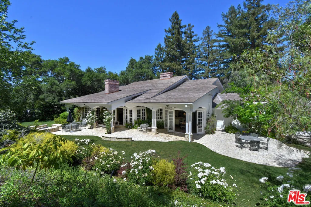 Encino, California 91436, United States, 5 Bedrooms Bedrooms, ,4 BathroomsBathrooms,Residential,Active,152458