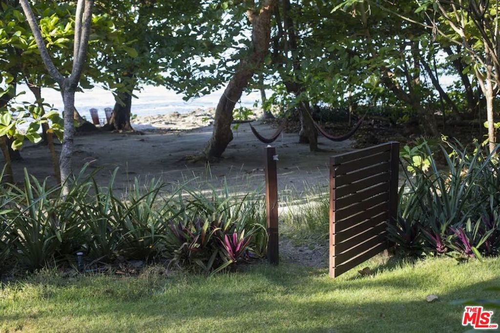 1 Santa Teresa Beach North, Costa Rica