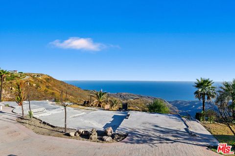 23010 Saddle Peak Road Topanga CA 90290