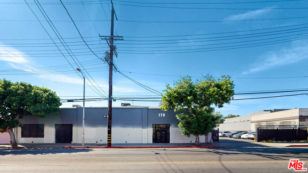 170 E Jefferson Boulevard