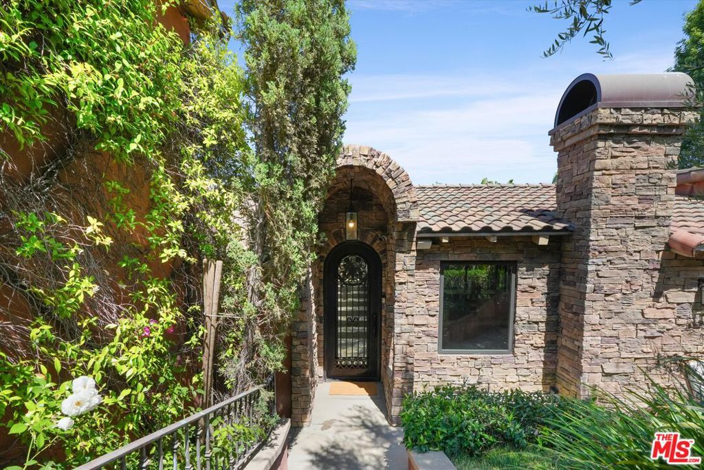 3310 Bennett Drive