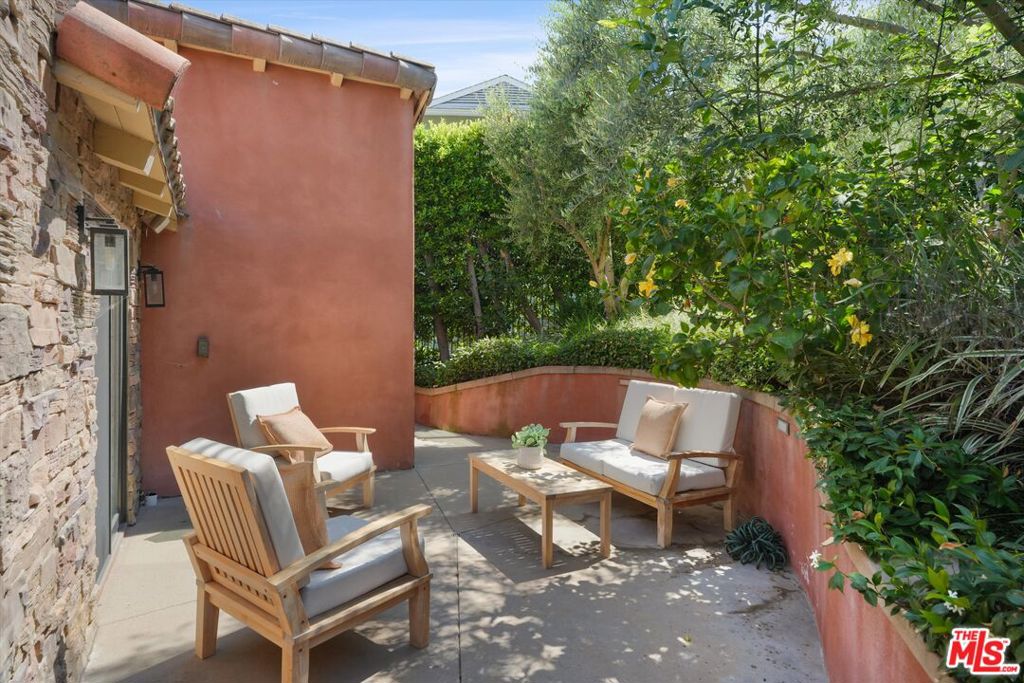 3310 Bennett Drive