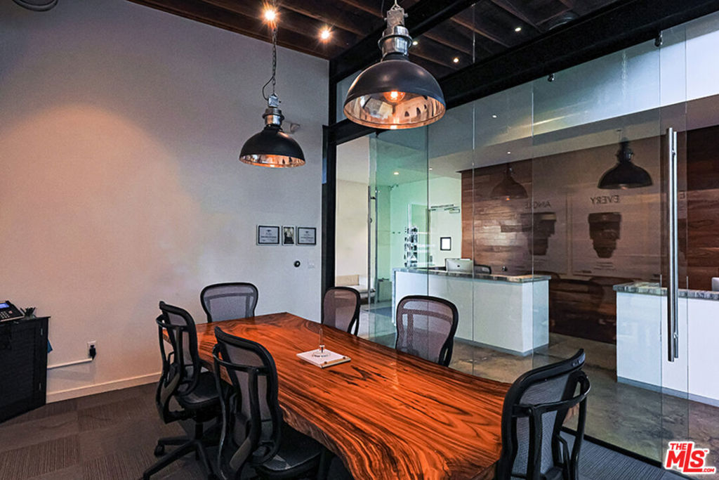 5009 Exposition Boulevard