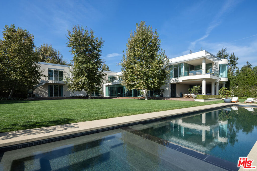 652 Chautauqua Boulevard