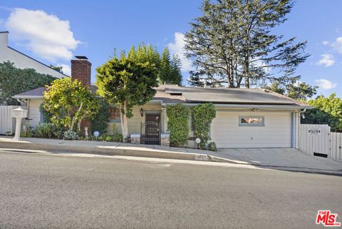 11579 Sunshine Terrace Studio City CA 91604