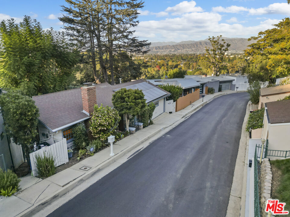11579 Sunshine Terrace