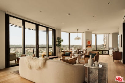 211 W Elm Court 30A Los Angeles CA 90067