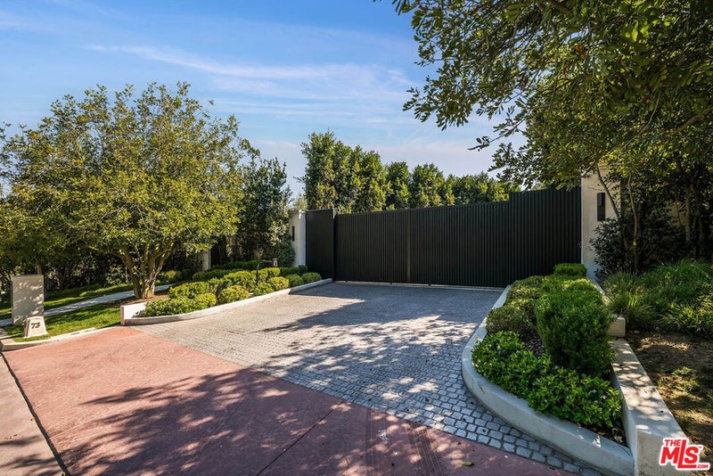 73 Beverly Park Lane
