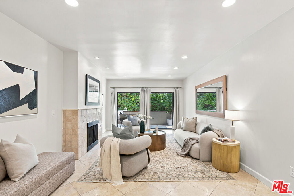 2332 Fox Hills Drive 103