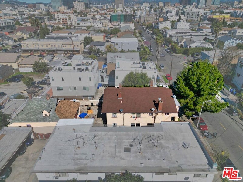 1215 Fedora Street