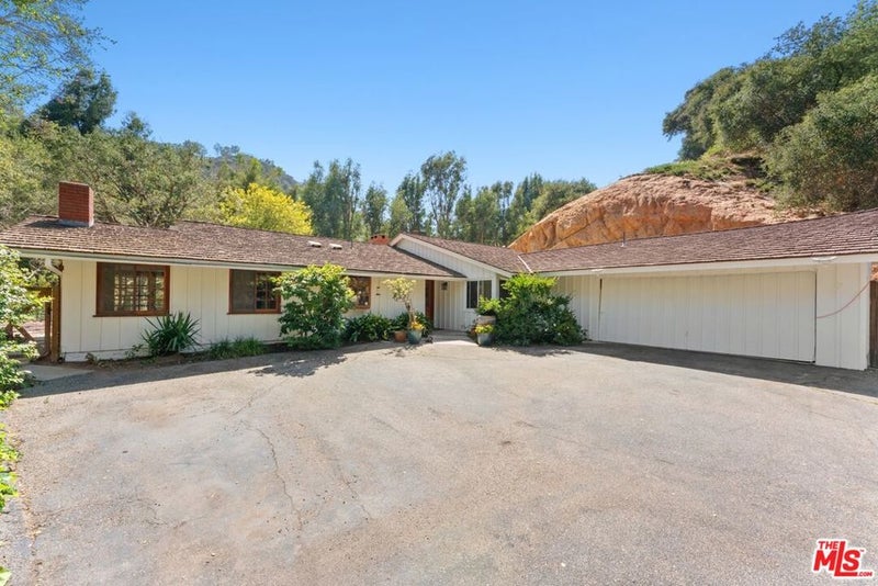1809 Melhill Way