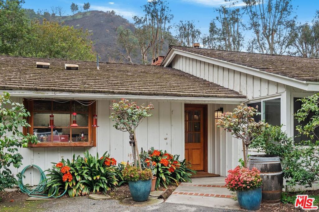 1809 Melhill Way