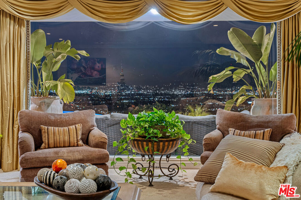 7833 Torreyson Drive