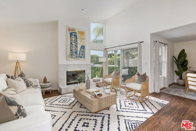 2222 5th Street 301 #301, Santa Monica