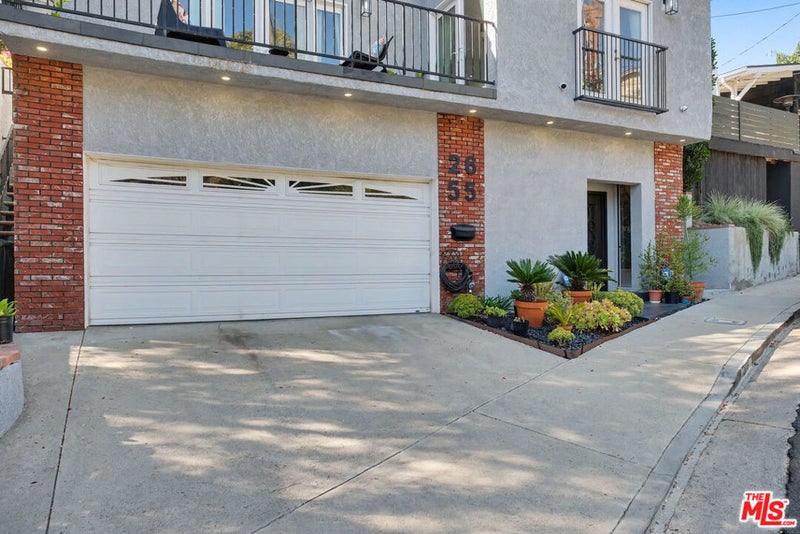 2655 Saxon Drive