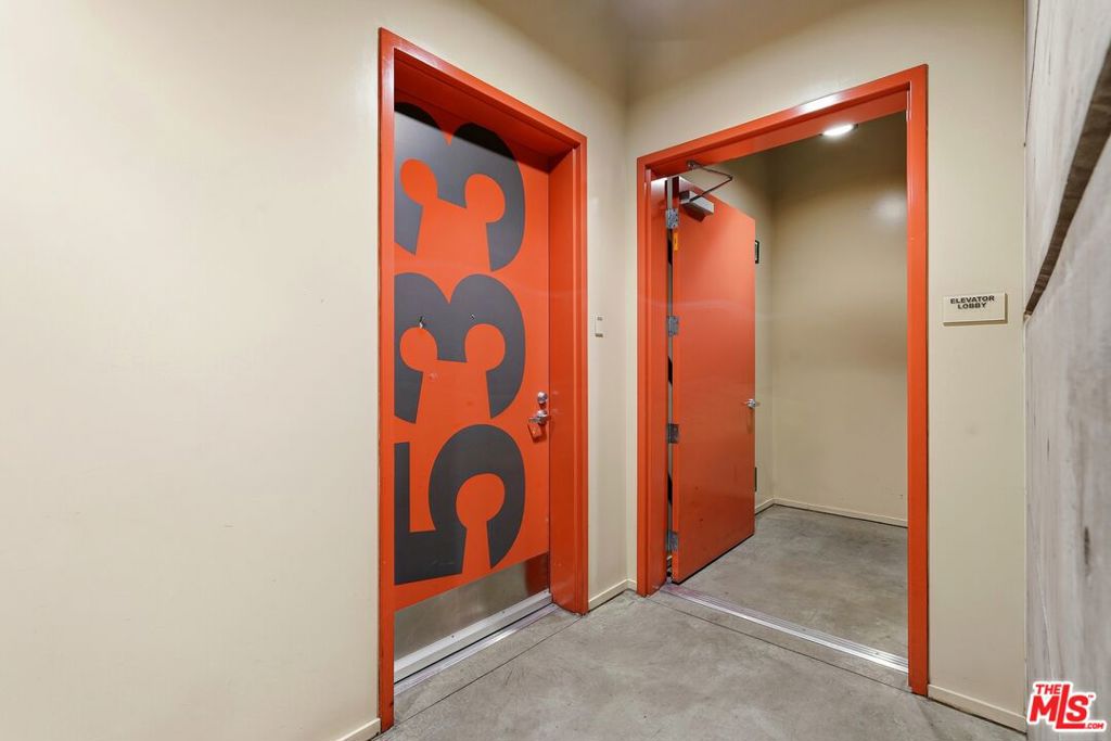 530 S Hewitt Street 533