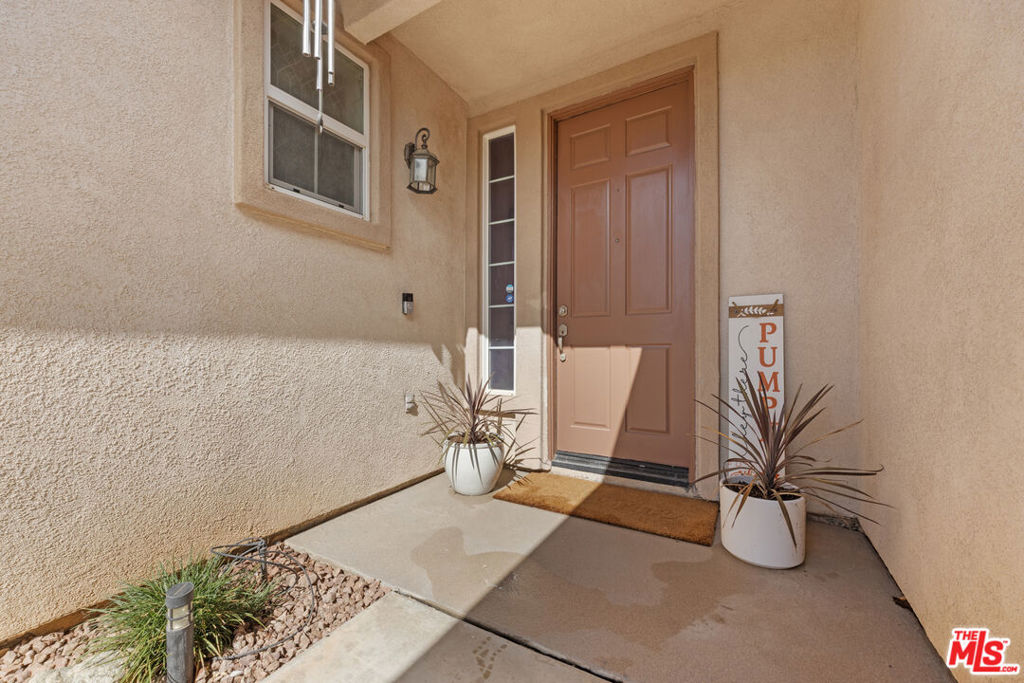 1548 Hunter Moon Way