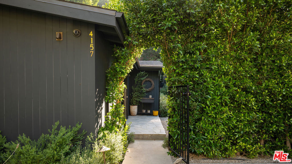 4157 Sunswept Drive