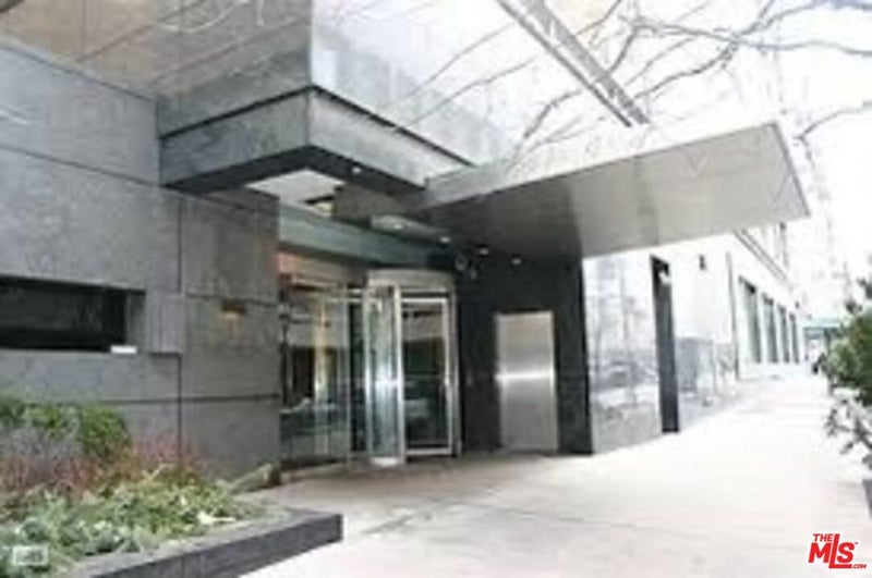155 W 66 Street