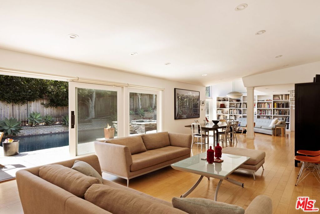187 N Canyon View Drive