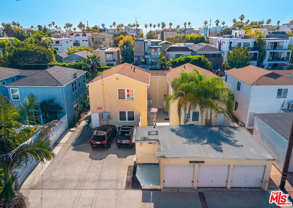 2824 Grand Canal