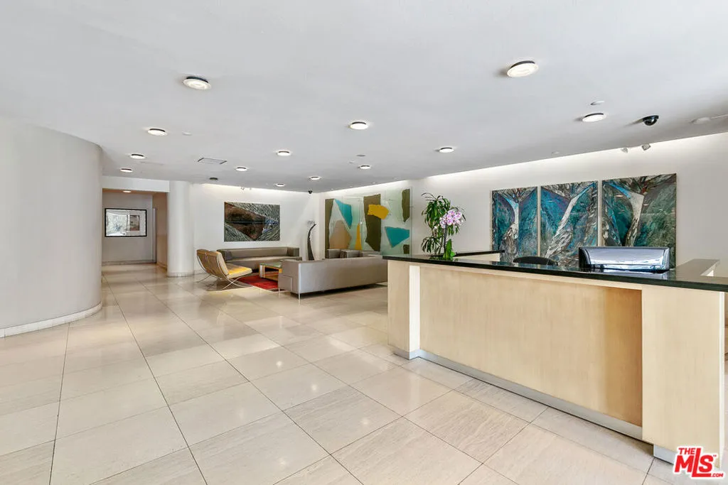 Los Angeles, California 90024, United States, 2 Bedrooms Bedrooms, ,2 BathroomsBathrooms,Residential,Active,155513