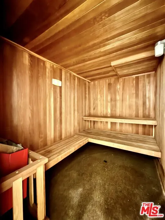 Los Angeles, California 90024, United States, 2 Bedrooms Bedrooms, ,2 BathroomsBathrooms,Residential,Active,155513