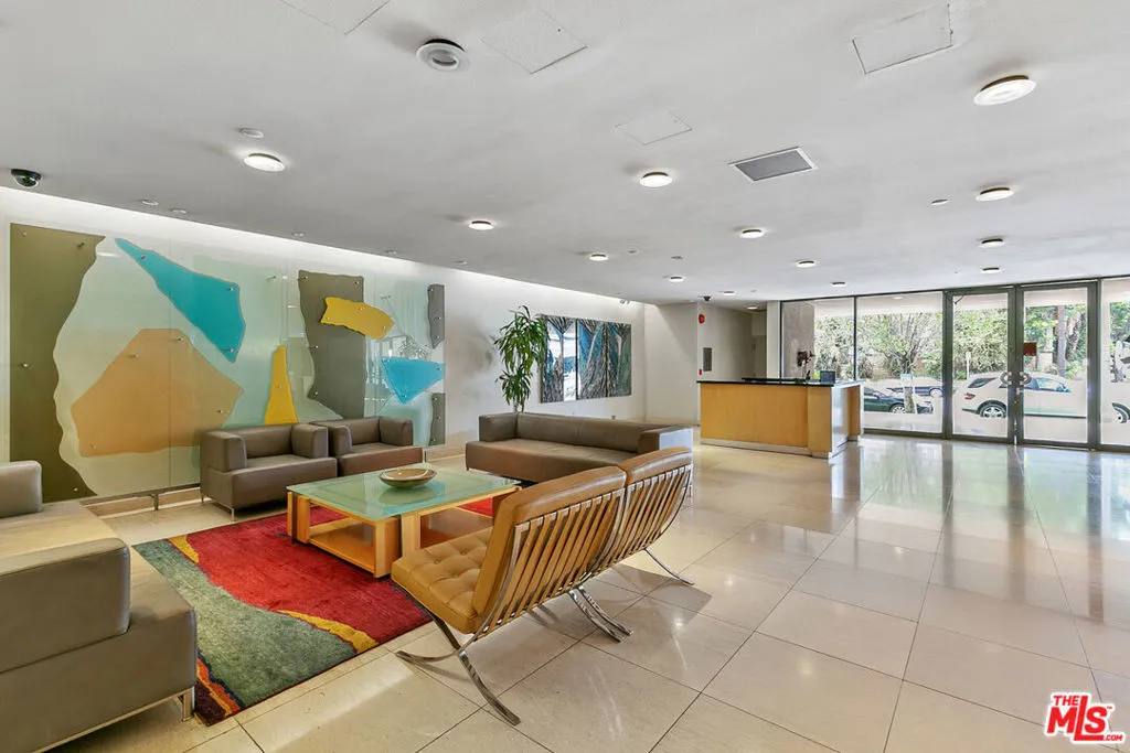 Los Angeles, California 90024, United States, 2 Bedrooms Bedrooms, ,2 BathroomsBathrooms,Residential,Active,155513