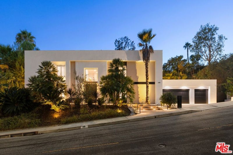 1431 Stradella Road