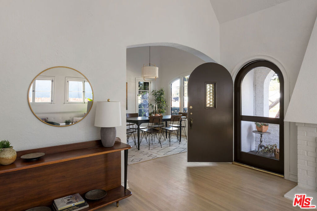 1632 Oak Grove Drive