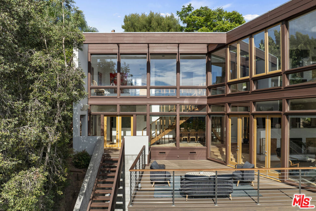 2262 Panorama Terrace