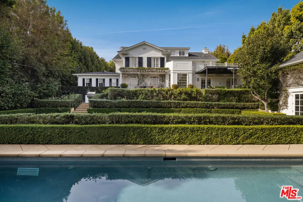 Los Angeles, California 90049, United States, 7 Bedrooms Bedrooms, ,7 BathroomsBathrooms,Residential,Active,176660