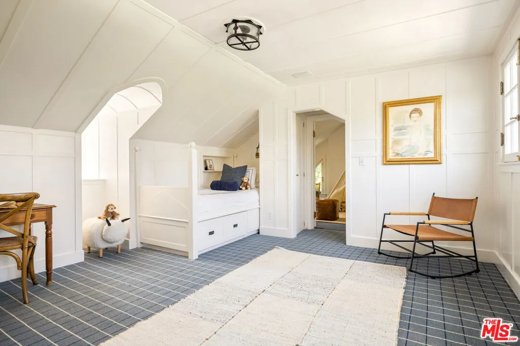 Los Angeles, California 90049, United States, 7 Bedrooms Bedrooms, ,7 BathroomsBathrooms,Residential,Active,176660