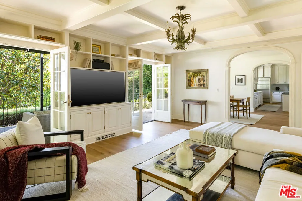 Los Angeles, California 90049, United States, 7 Bedrooms Bedrooms, ,7 BathroomsBathrooms,Residential,Active,176660