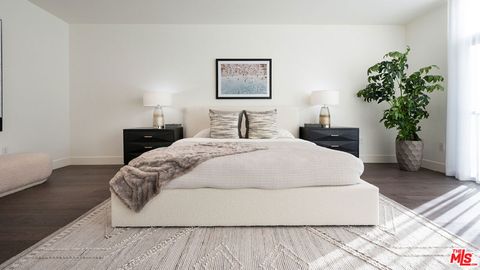 425 N Palm Drive 301 Beverly Hills CA 90210