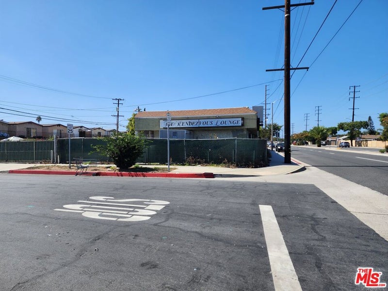 454 E Sepulveda Boulevard