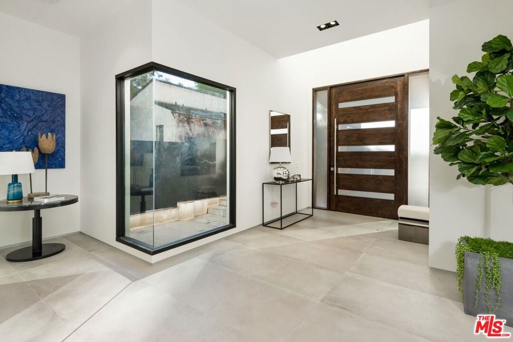 118 S CANYON VIEW Drive