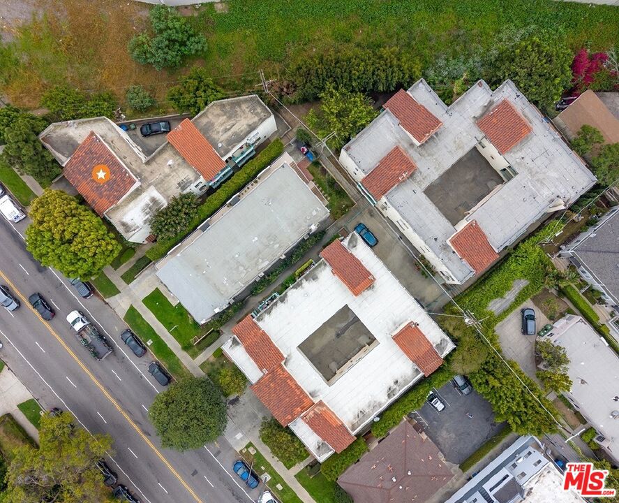 2627 S Sepulveda Boulevard