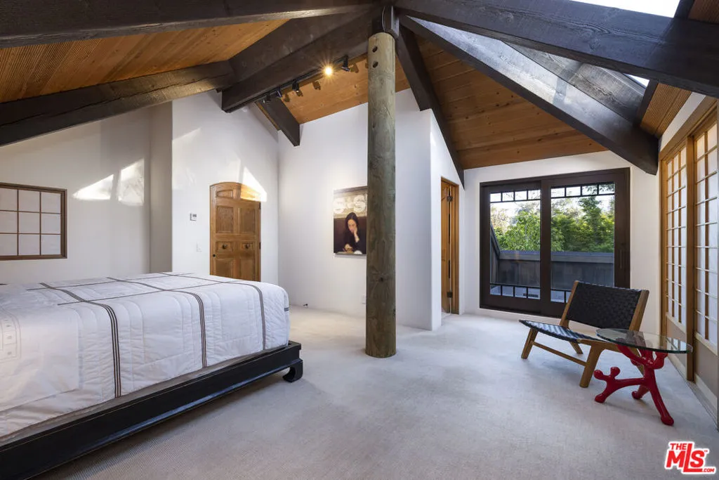 Santa Barbara, California 93108, United States, 5 Bedrooms Bedrooms, ,5 BathroomsBathrooms,Residential,Active,164967