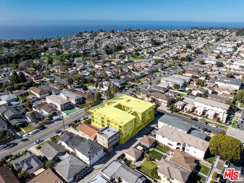 2424 S Leland Street