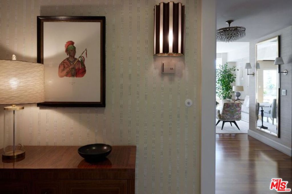 1 W Century Drive 4A