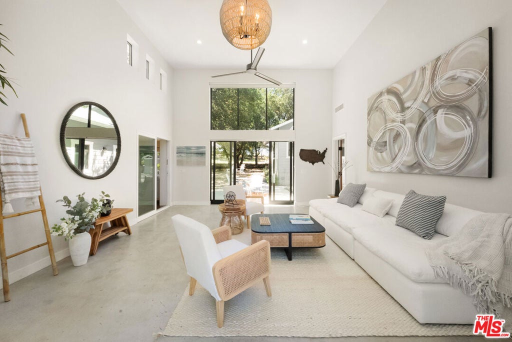 606 Thrift Road